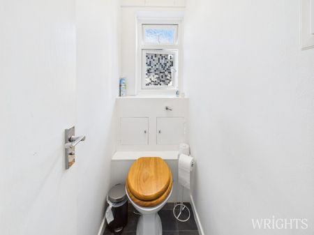 2 bedroom Apartment - Nettlecroft, Welwyn Garden City - Photo 4