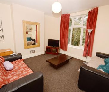 4 bedroom terraced house to rent - Photo 1