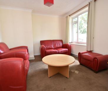 4 bedroom semi-detached house to rent - Photo 1