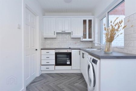 142 Greenville Road, Off Grand Parade, Belfast, BT5 5JY - Photo 4