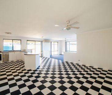 Spacious 4 x 2 Family Home in Jane Brook! - Photo 6