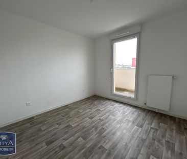 Location Appartement 3 pièces 51m² CORBEIL ESSONNES 91100 - Photo 2