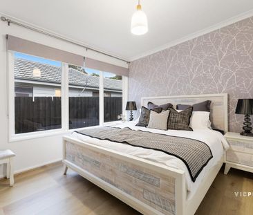 Bright Family Home with large Backyard - Photo 1