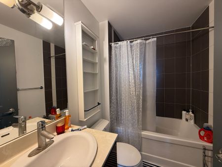 For Lease - 5791 Yonge Street Unit# PH102 Bedroom 3, Toronto, Ontario - Photo 5