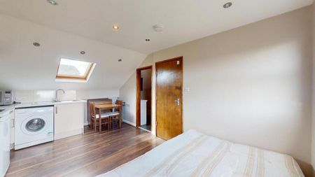 Studio to rent - Photo 5