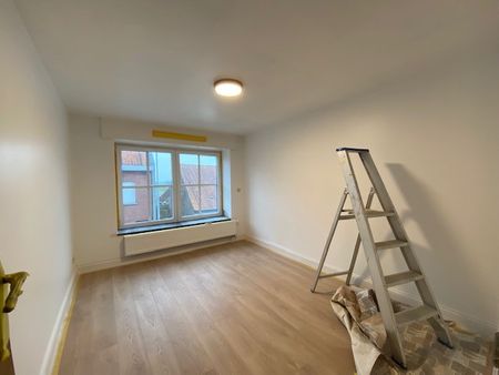 Gerenoveerde woning met 3 slpk en garage te Rollegem-Kapelle - Photo 5