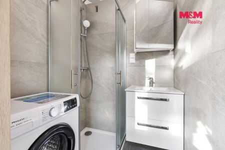 Pronájem bytu 3+1 69 m² - Fotografie 3