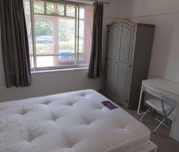 Bedroom Detached House In Wallisdown, BH12 - Photo 6