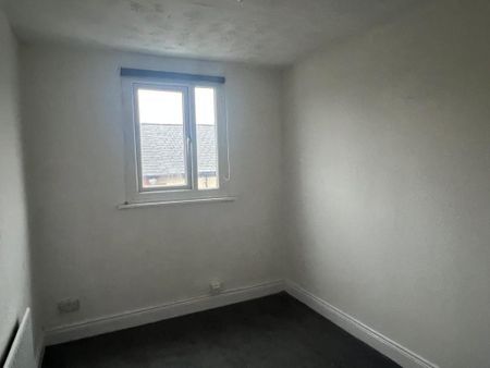 4 bedroom terraced house to rent - Photo 2