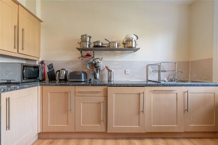 Flat 3, 11 Woodside Place - Photo 5