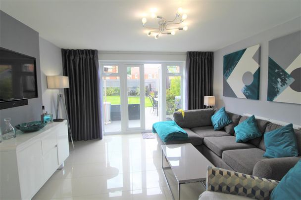 127 Gardeners Place, Shrewsbury, SY2 6FH - Photo 1