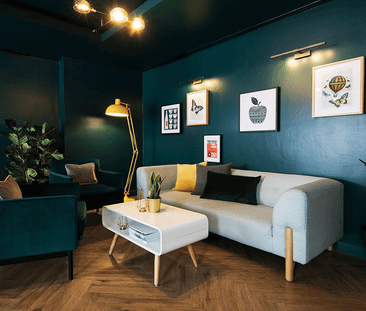 Large High Double Ensuite - Photo 5