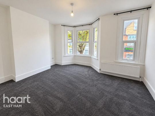 4 bedroom terraced house to rent - Photo 1