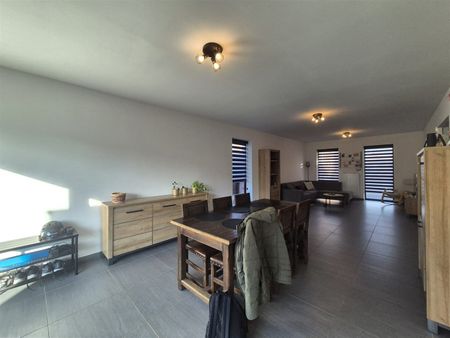 Ruime energiezuinige woning in rustige straat. - Photo 3