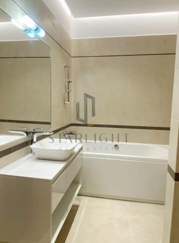 2021 refurbished ground floor 3 bedroom with wide terrace - Fotografie 4