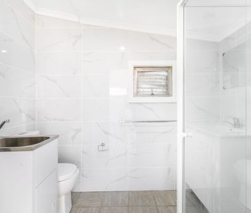 WELL MAINTAINED IN FANTASTIC LOCATION. - Photo 5