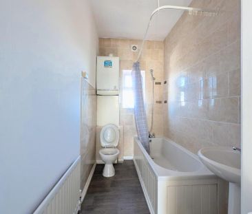 3 bedroom apartment to rent - Photo 5