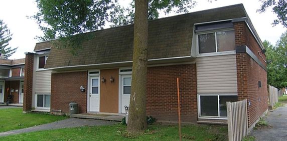 Beaverbrook Lane - Photo 2