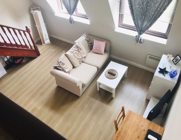 1 Bed Flat, Brook Road South, TW8 - Photo 1