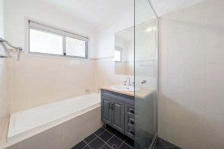 GREAT VALUE RENTING IN EVERTON HILLS - Photo 2