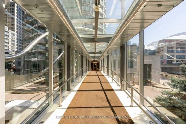 For Lease - 381 Front Street Unit# 3010, Toronto, Ontario - Photo 1