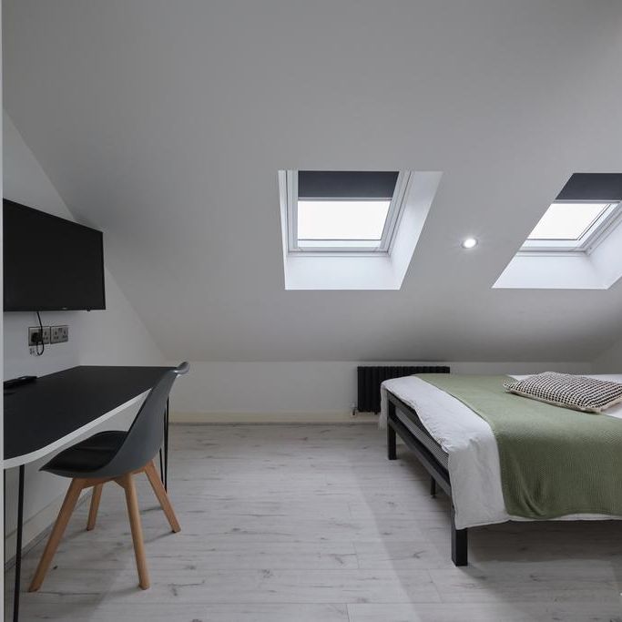 6 bedroom terraced house to rent - Photo 1