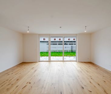 Stylisches Reihenhaus mit Garten und 2 Carports in Tillmitsch - Photo 2