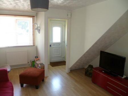 2 bedroom terraced house to rent - Photo 5