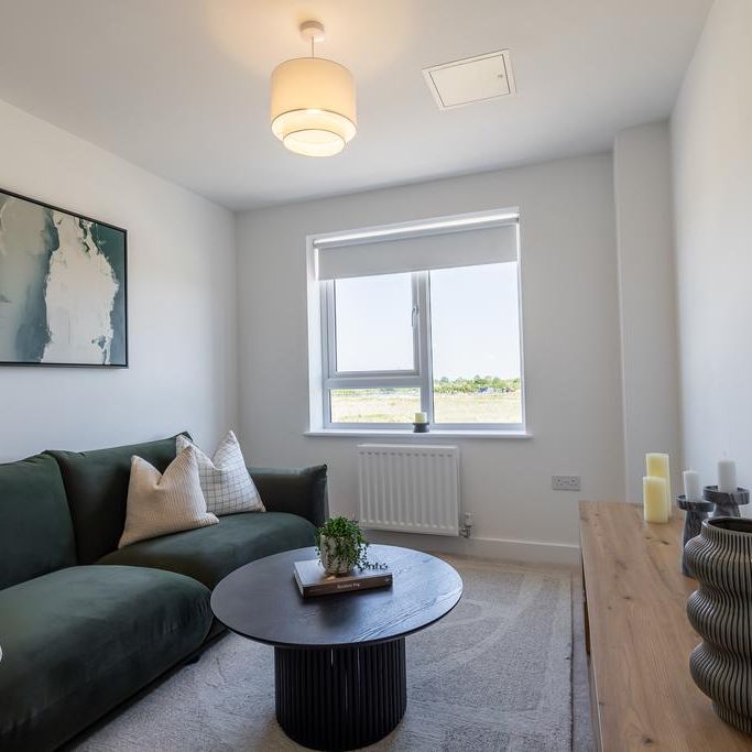 3 bedroom semi-detached house to rent - Photo 1