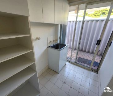 4 Arthurs Vale, Quinns Rocks WA 6030 - Photo 5