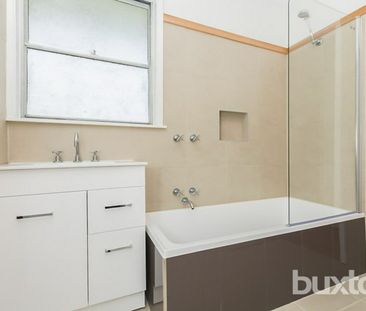 Neat and tidy family home - Photo 5