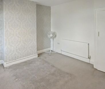 3 bedroom House To Let - Photo 6