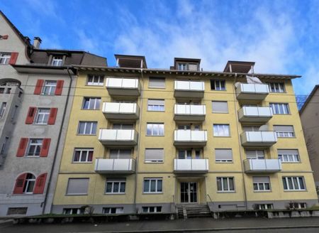 Schöne perfekt gelegene 2-Zimmerwohnung mit Balkon! - Photo 3