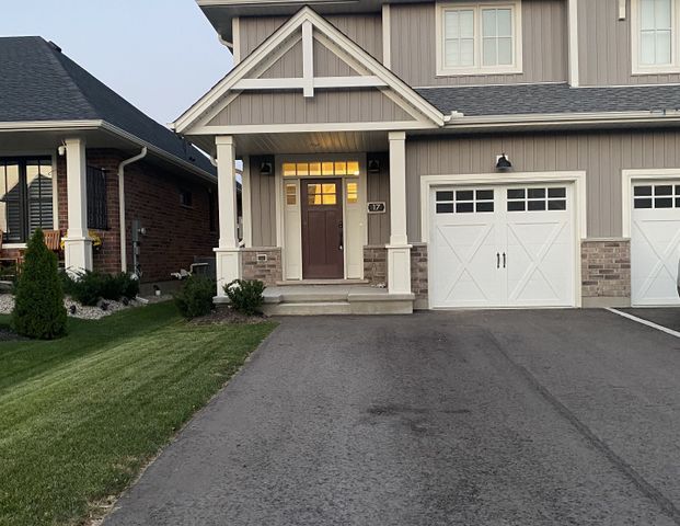 For Lease - 17 Huntley Avenue, Tillsonburg, Ontario - Photo 1