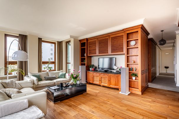 Apt z pięknym widokiem, 3 pokoje Żoliborz, 8piętro - Photo 1