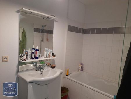 Location Appartement 3 pièces 66m² ANGOULEME 16000 - Photo 5