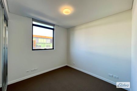 Two-Bedroom For Rent In Clemton Park! - Photo 4