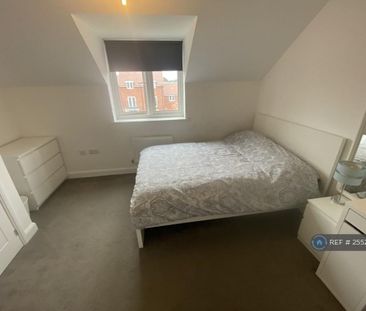 5 bedroom semi-detached house to rent - Photo 5