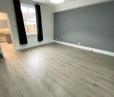 Upper High Street, Taunton, Somerset - Photo 1