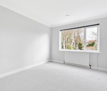 4 bedroom detached house to rent - Photo 2