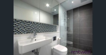 Sleek Subiaco Apartment - Photo 2