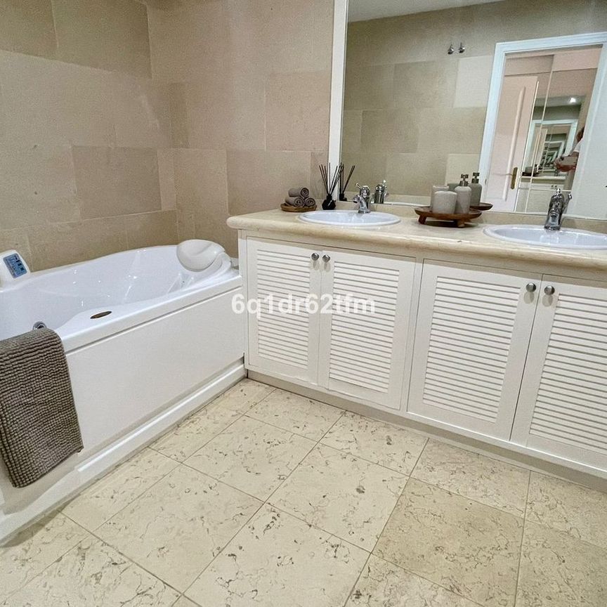 Ground Floor Apartment in Nueva Andalucía - Photo 1