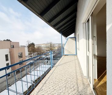 Sehr schöne, helle 1-Zimmer-Wohnung mit Balkon - Nähe Krankenhaus - Photo 3