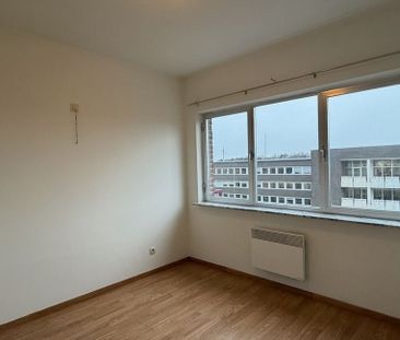 Appartement te huur in Genk voor € 650 met 1 slaapkamer - Photo 3