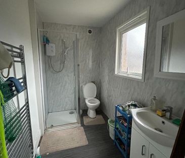 House share to rent - Photo 4