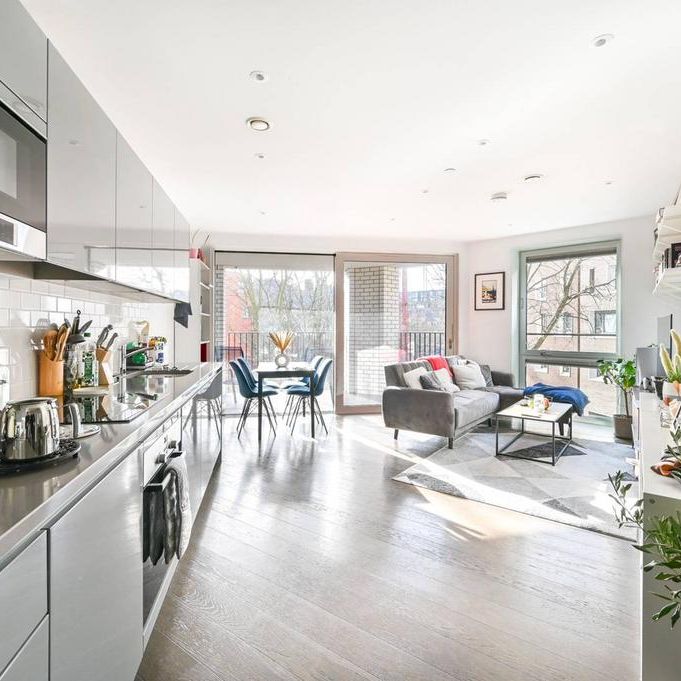 2 bedroom flat to rent - Photo 1