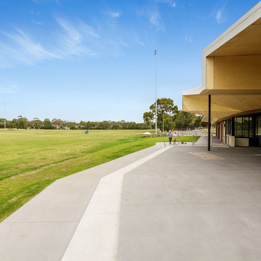 33 Cummins Road, Brighton East VIC 3187 - House For Rent - $1,395 | Domain - Photo 1