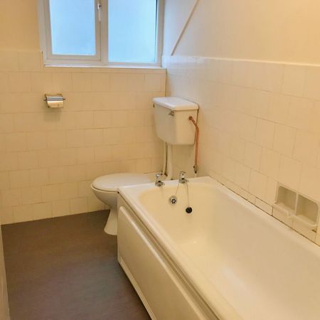 1 Bedroom Flat, The Drive, Hove - Photo 4