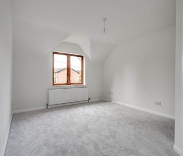 34 Knockvale Park, Ballyhackamore, Belfast, BT5 6HJ - Photo 5