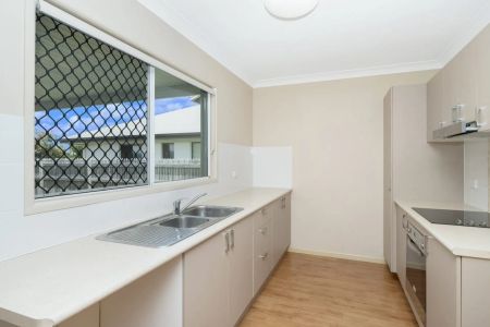 17 Mount Jagged Street, Deeragun. - Photo 5